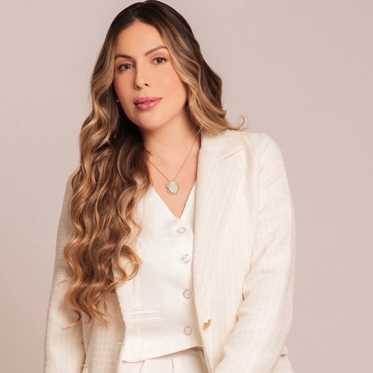 Dra. Caroline Benedeti - Cirurgiã-Dentista Especialista em Reabilitação Oral e Harmonização Orofacial